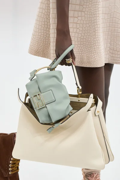 Look 46